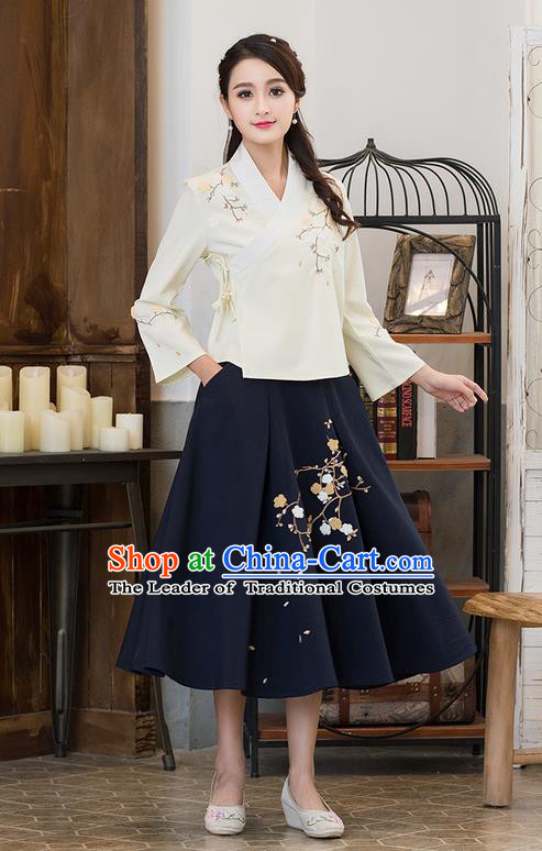Traditional Chinese National Costume, Elegant Hanfu Embroidery Slant Opening Apricot Shirt, China Tang Suit Republic of China Blouse Cheongsam Upper Outer Garment Qipao Shirts Clothing for Women