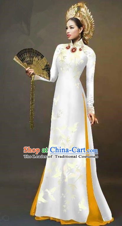 Asian Vietnam National Costume Vietnamese Trational Dress Printing Bamboo White Ao Dai Cheongsam for Women