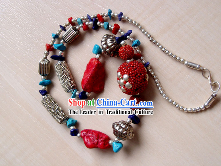 Tibet Stunng Turquoise Necklace