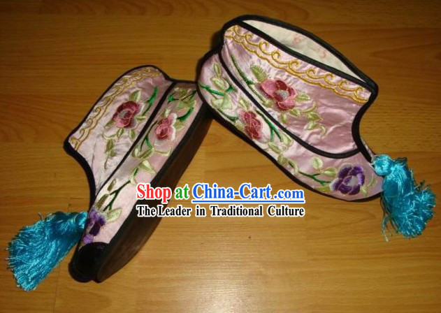 Chinese Embroidered Shoes Wear in Opera