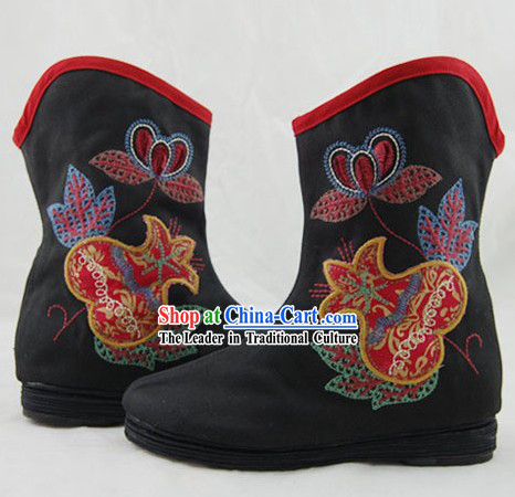 Traditional Chinese Mandarin Boots