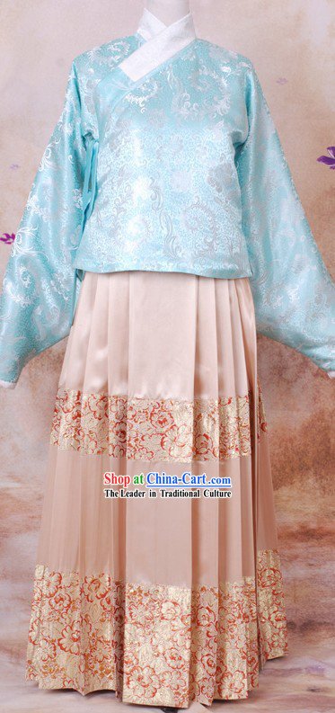Chinese Ming Dynasty Clothing for Women