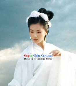 Ancient Chinese Wife White Costumes and Headwear for Women