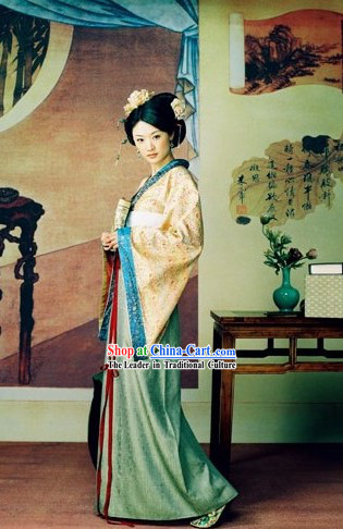 Chinese Traditional HanFu Costume and Hair Accessories for Women