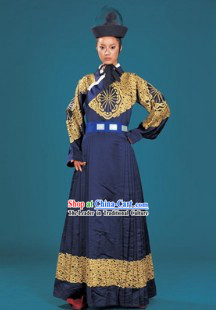 Chinese Traditional Hanzhuang Clothing and Hat