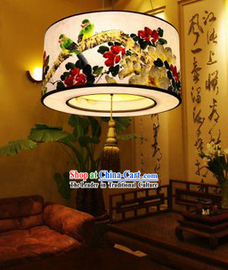 Classic Hand Painted Traditional Chinese Birds and Flower Painting Hanging Lantern
