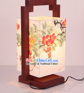 Classic Hand Painted Traditional Chinese Flower Painting Reading Desk Lantern