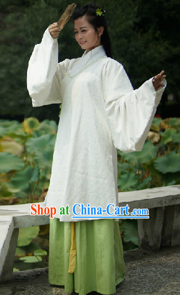 Ancient Chinese Ming Dynasty Clothing for Girls