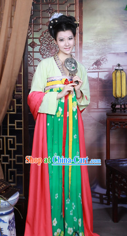 Chinese Tang Dynasty Traditional Dress for Women