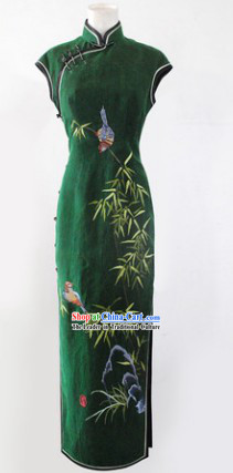 Traditional Chinese Green Silk Embroidered Bird and Flower Cheongsam
