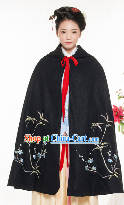Traditional Chinese Women's Mantle Clothing