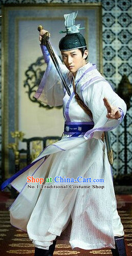 Chinese Swordsmen Cosplay Costumes and Headwear
