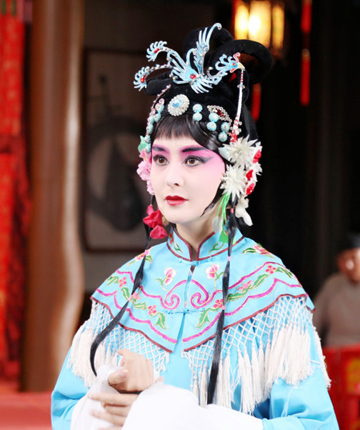 Lin Daiyu Costumes and Hair Accessory