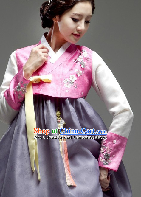 Korean National Costumes Traditional Costumes Hanbok Korea