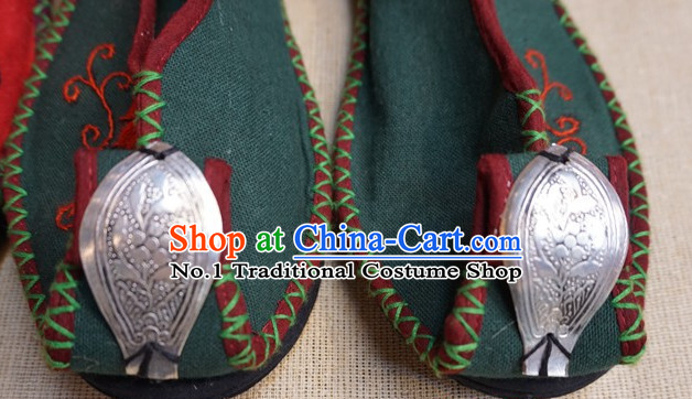 Chinese Tradiitonal Handmade Fabric Shoes