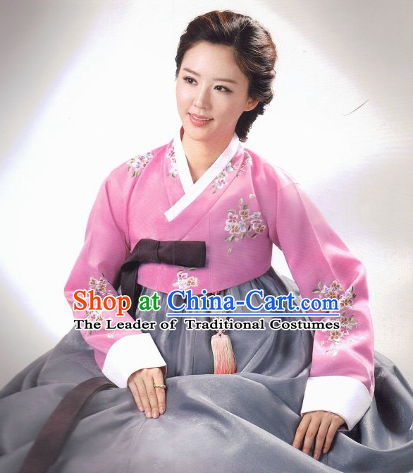 Korean Fashion Hanbok Tops and Skirt Complete Set for WomenKorean Fashion Suit Complete Set for Women