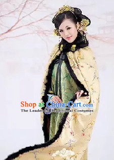 Chinese Classical Noblewomen Costumes and Hair Jewelry Complete Set