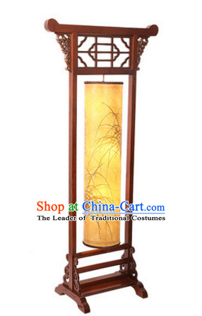 Chinese Ancient Handmade and Carved Natural Wood Floor Palace Lantern