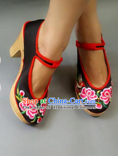 Asian Chinese National Wedding Red Embroidered Shoes, Traditional China Handmade Shoes Hanfu Embroidery Phoenix Peony High-heeled Shoes for Women