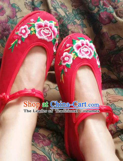 Traditional Chinese National Red Wedding Shoes Embroidered Shoes, China Handmade Shoes Hanfu Embroidery Peony Shoes for Women