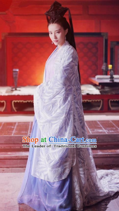 Asian China Northern and Southern Dynasties Palace Lady Costume, Traditional Chinese Lost Love In Times Acient Princess Embroidered Clothing