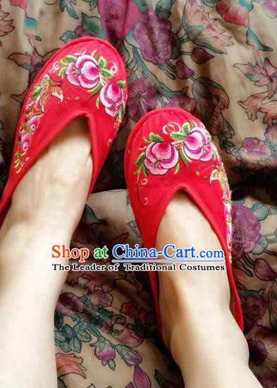 Traditional Chinese National Embroidered Shoes Handmade Red Satin Slippers, China Hanfu Embroidery Flowers Wedding Shoes for Women