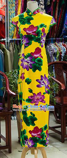 Traditional Ancient Chinese Republic of China Yellow Cheongsam, Asian Chinese Chirpaur Printing Lotus Silk Qipao Dress Clothing for Women