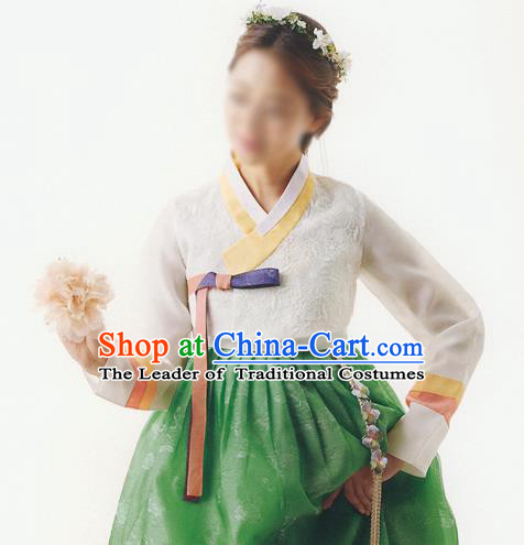 Korean National Handmade Formal Occasions Wedding Bride Clothing Hanbok Costume Embroidered White Blouse and Green Dress for Women