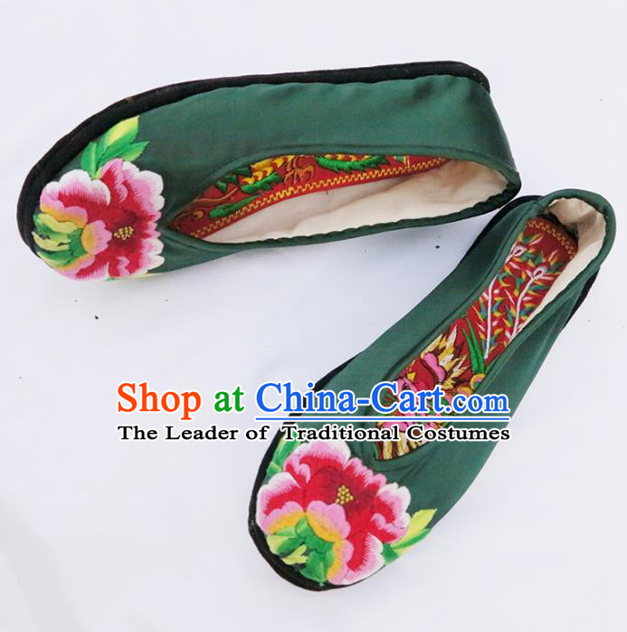 Traditional Chinese Ancient Princess Shoes Deep Green Cloth Embroidered Shoes, China Handmade Embroidery Peony Hanfu Shoes for Women