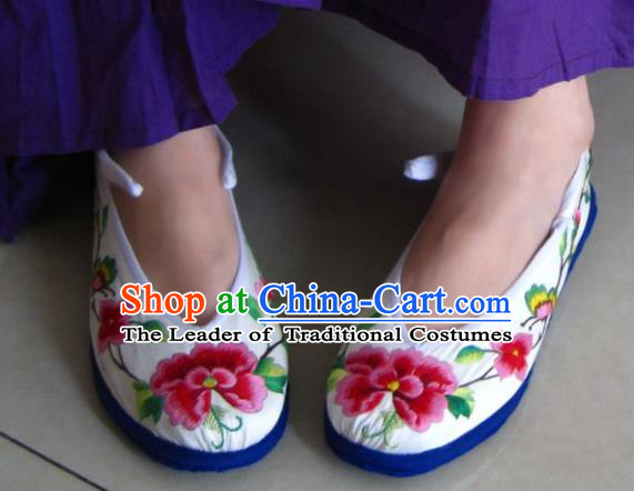 Traditional Chinese Ancient Princess Shoes White Cloth Embroidered Shoes, China Handmade Embroidery Peony Hanfu Shoes for Women