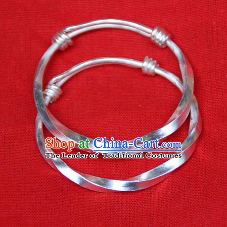 Traditional Chinese Miao Ethnic Minority Miao Silver Bracelet, Hmong Handmade Silver Bracelet Jewelry Accessories for Women