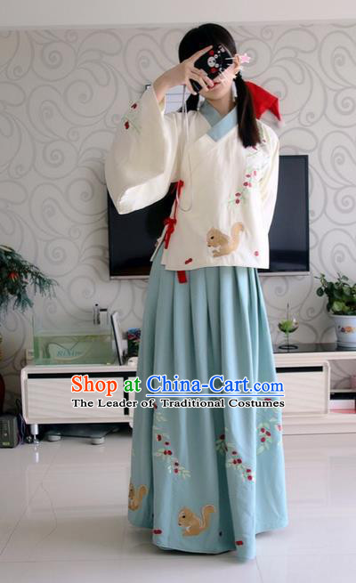 Traditional Chinese Ancient Ming Dynasty Young Lady Costumes, China Princess Hanfu Embroidered Squirrel Slant Opening Blouse and Ru Skirt Complete Set for Women