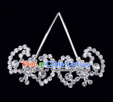 Chinese Ancient Peking Opera Hair Accessories Young Lady Bat Headwear, Traditional Chinese Beijing Opera Head Ornaments Hua Tan White Crystal Hairpins