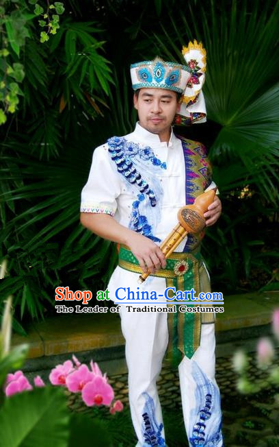 Traditional Traditional Thailand Male Clothing, Southeast Asia Thai Ancient Costumes Dai Nationality Embroidery Shirt and Pants Complete Set for Men