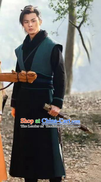 Traditional Chinese Ancient Swordsman Costume, Chinese Qin Dynasty Knight Kawaler Hanfu Clothing for Men