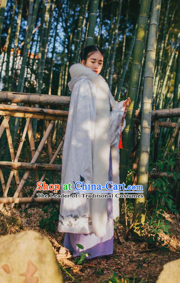 Traditional Chinese Hanfu Han Dynasty Costume Princess Cloak, Elegant Hanfu Clothing Chinese Ancient Palace Lady White Embroidery Mantle