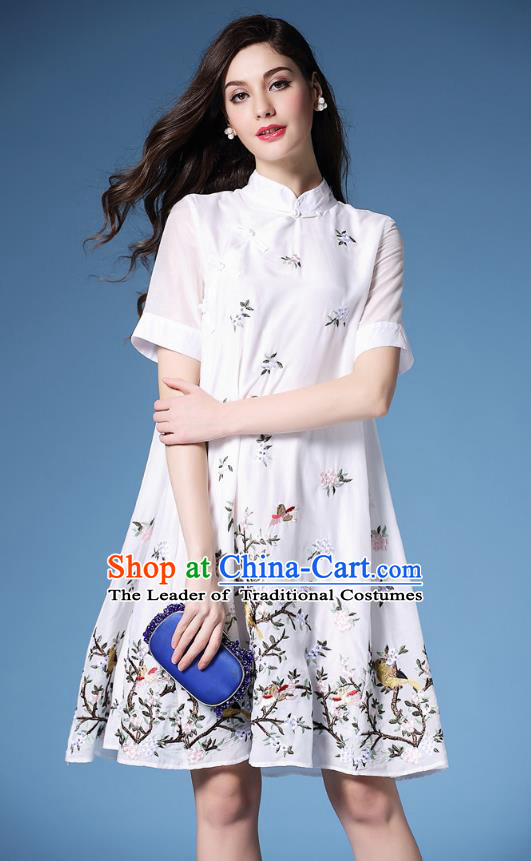 Asian Chinese Oriental Costumes Classical Slant Opening Embroidery White Cheongsam, Traditional China National Chirpaur Tang Suit Plated Buttons Qipao Dress for Women
