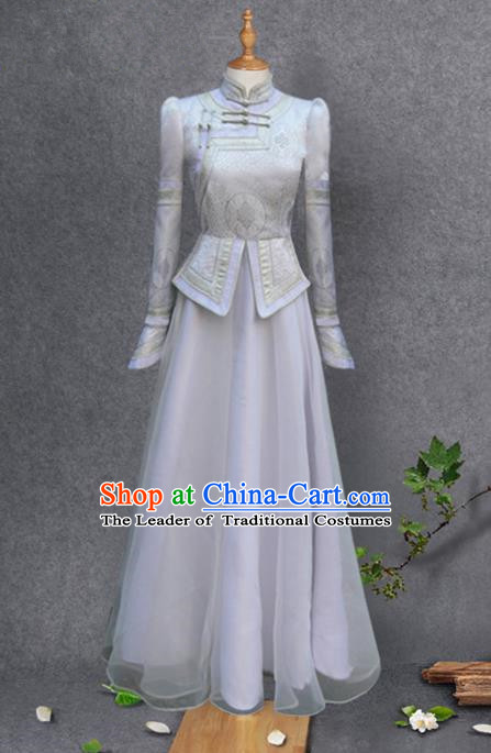 Traditional Chinese Mongol Nationality Costume Bride White Embroidery Mongolian Robe, Chinese Mongolian Minority Nationality Wedding Clothing for Women