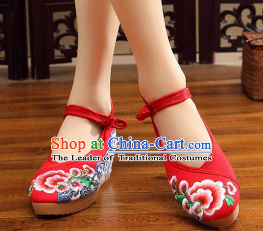 Traditional Chinese National Hanfu Red Embroidered Shoes, China Princess Embroidery Peony Shoes for Women