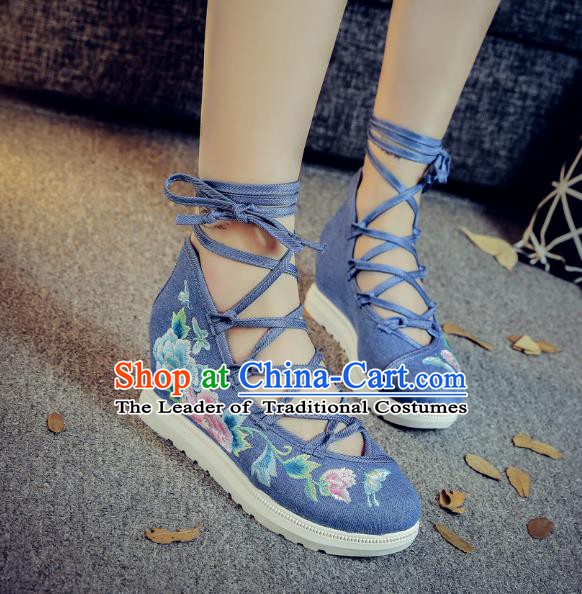Traditional Chinese National Hanfu Blue Embroidered Shoes, China Princess Embroidery Peony Shoes for Women