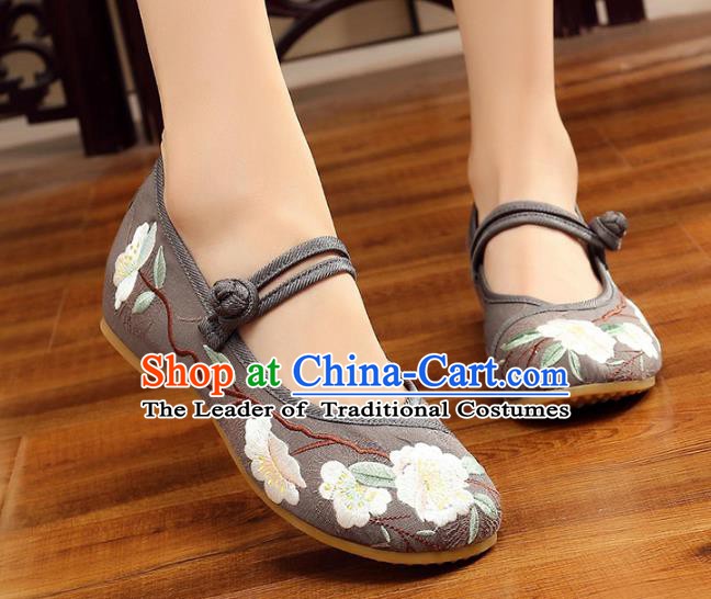 Traditional Chinese National Hanfu Grey Embroidery Flowers Shoes, China Princess Embroidered Shoes for Women