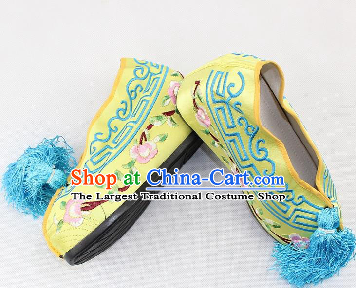 Chinese Traditional Beijing Opera Yellow Blood Stained Shoes Ancient Handmade Princess Embroidered Shoes for Women
