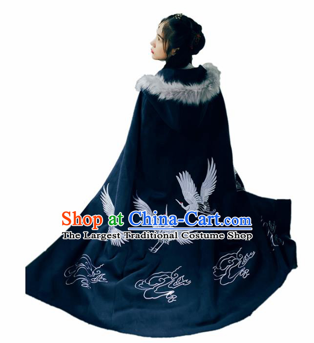 Chinese Traditional Costume Ancient Ming Dynasty Princess Embroidered Crane Cloak for Women