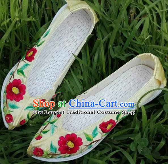 Chinese Traditional Hanfu Shoes Ancient Princess Yellow Embroidered Shoes Handmade Cloth Shoes for Women