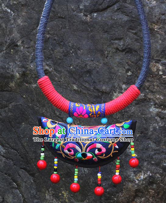 Chinese Traditional Minority Embroidered Royalblue Necklace Ethnic Folk Dance Accessories for Women