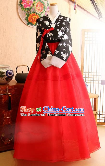 Korean Traditional Palace Garment Hanbok Fashion Apparel Costume Black Embroidered Blouse and Red Dress for Women