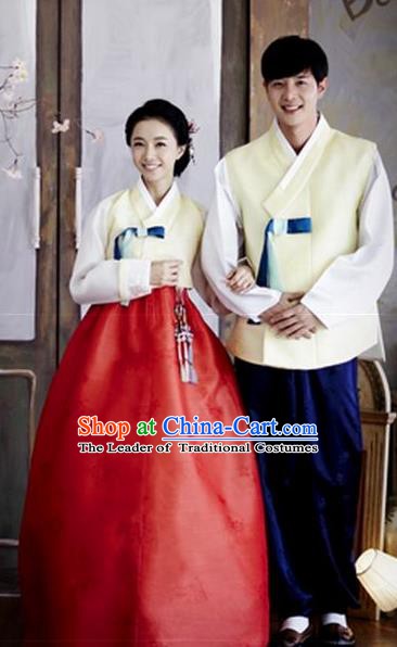 Asian Korean Traditional Palace Yellow Hanbok Clothing Ancient Korean Bride and Bridegroom Costumes Complete Set