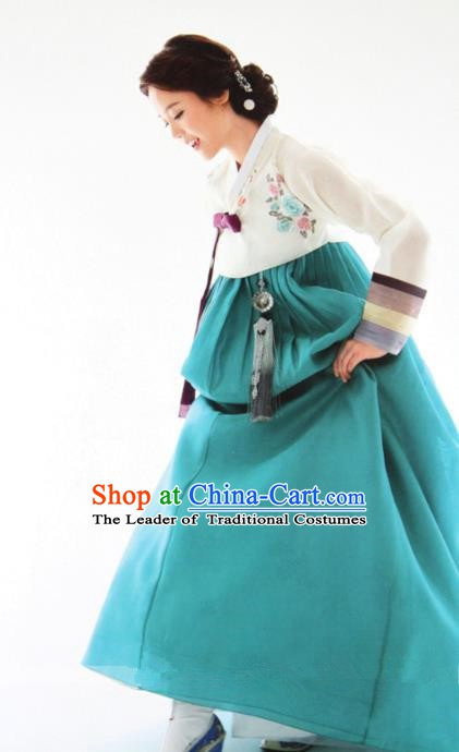 Top Grade Korean Hanbok Ancient Traditional Fashion Apparel Costumes White Blouse and Green Dress for Women