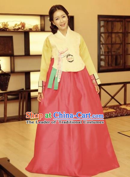 Korean Traditional Hanbok Yellow Blouse and Red Dress Ancient Fashion Apparel Costumes for Women