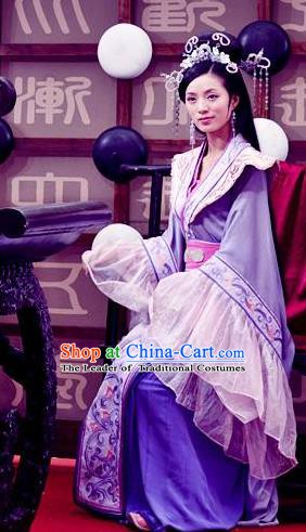 Chinese Ancient Song Dynasty Palace Princess Embroidered Replica Costume for Women